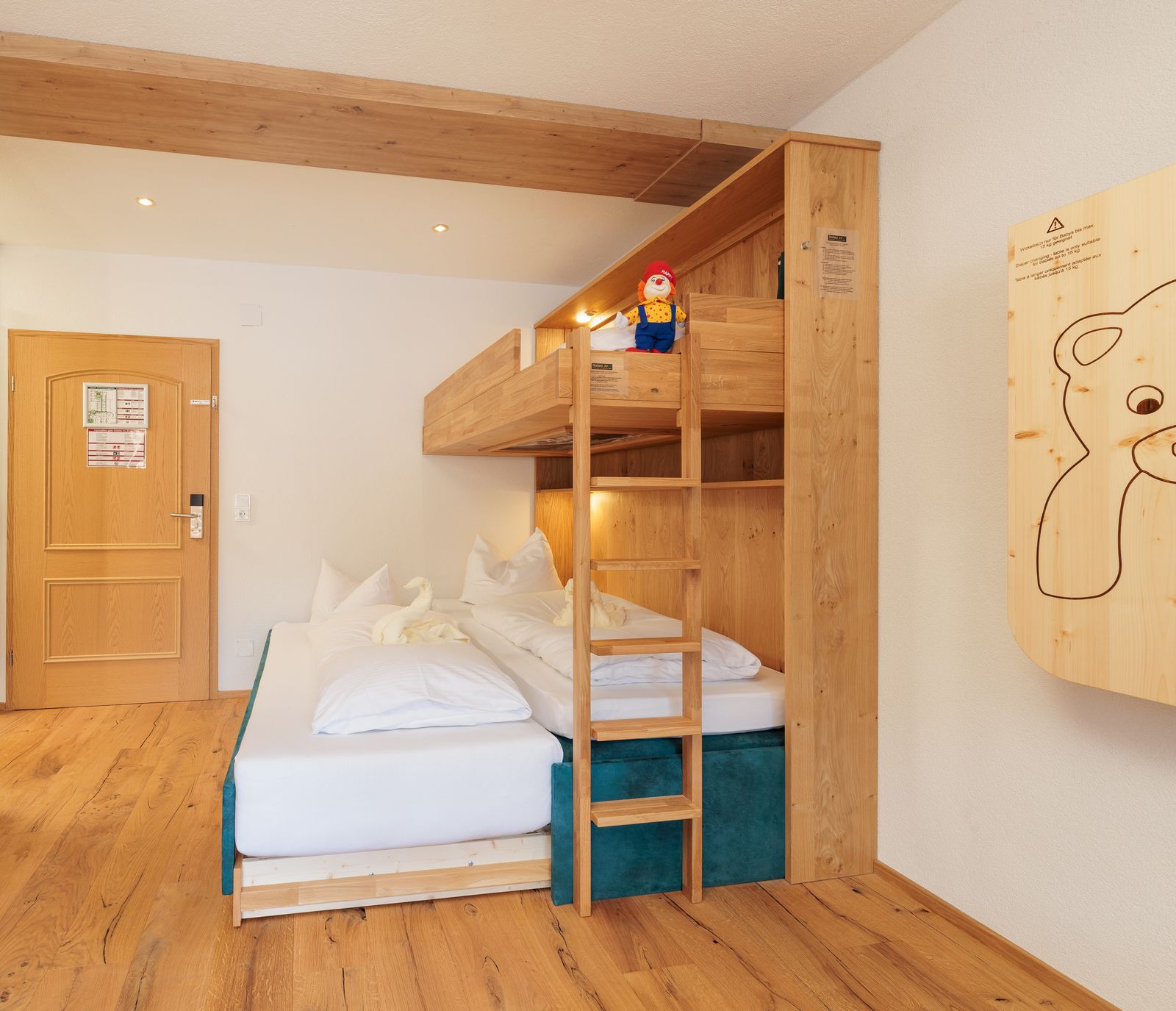 Alpen-Suite „klein“ image 3 - Familotel Tiroler Zugspitzarena Kaiserhof
