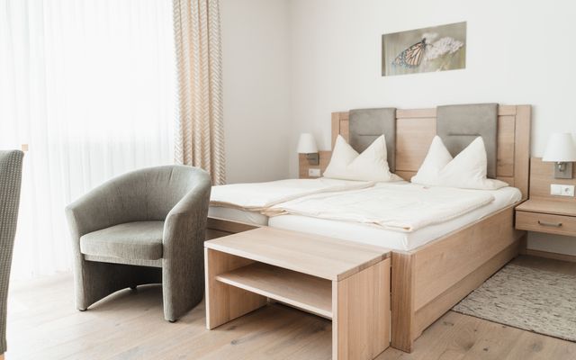 Accommodation Room/Apartment/Chalet: Double room with balcony