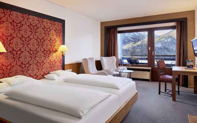 Nymphenburg C - the modern version of your beloved standard rooms.