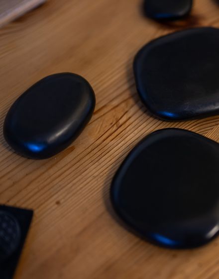 Hot-Stones-Massage 40 min Rückenbehandlung - Tanneck