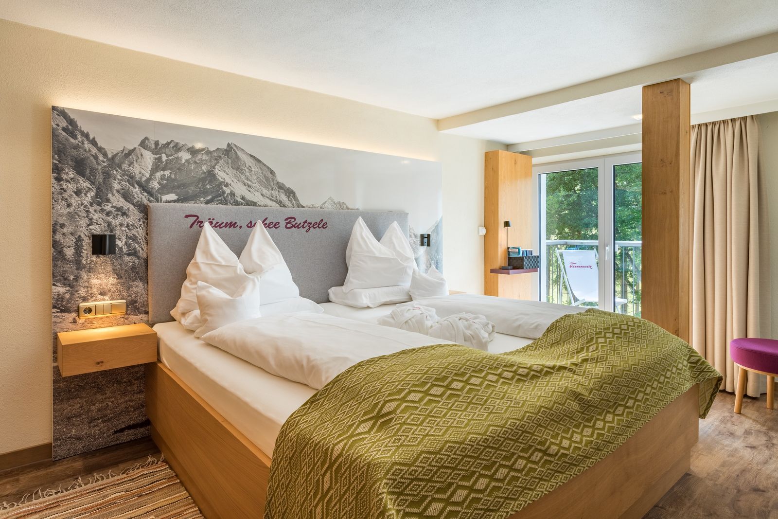 ZimmerdetailKluftinger - SuitenWaldseite image 3 - Allgäuhotel Tanneck