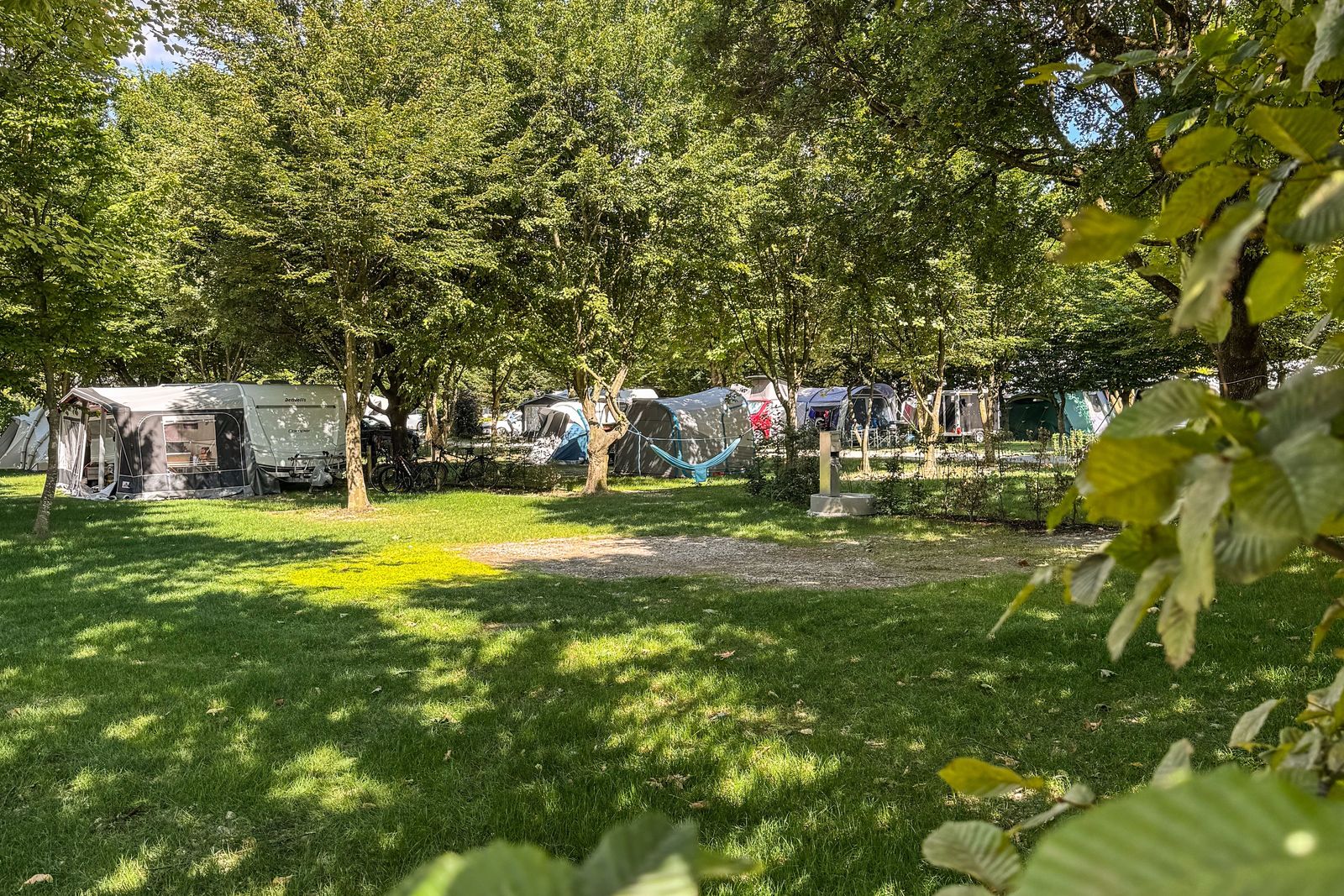 premium pitch 120-140m² image 4 - Wirthshof Resort