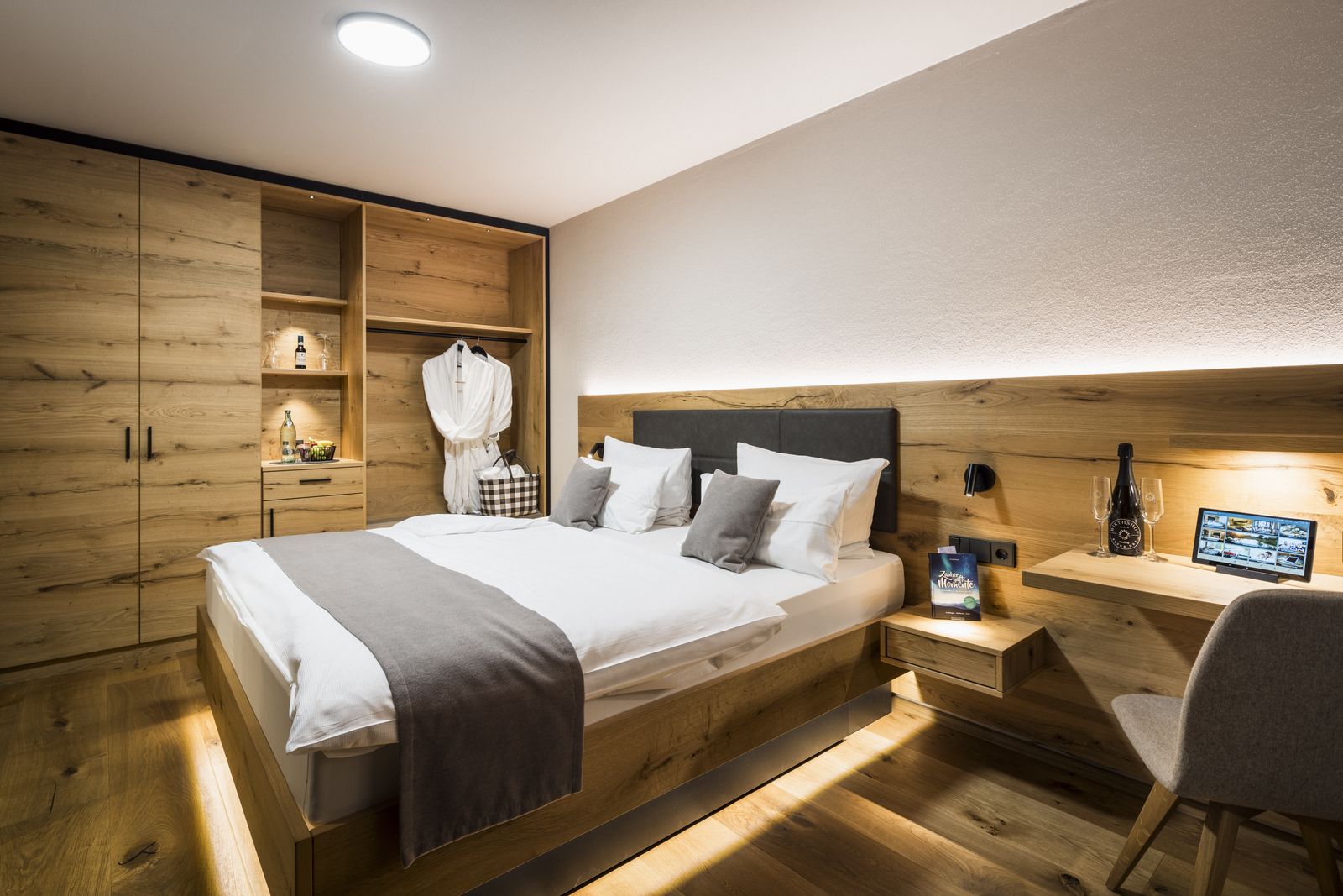 Klassik Doppelzimmer image 4 - Wirthshof Resort