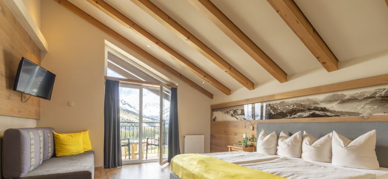 My Alpenwelt Resort: Superior Doppelzimmer Bergblick image #1