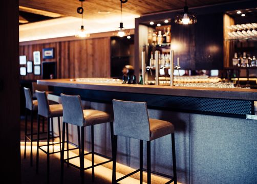 BIO HOTEL Bergzeit: Hotelbar - Natur- & Biohotel Bergzeit, Zöblen, Tirol, Österreich