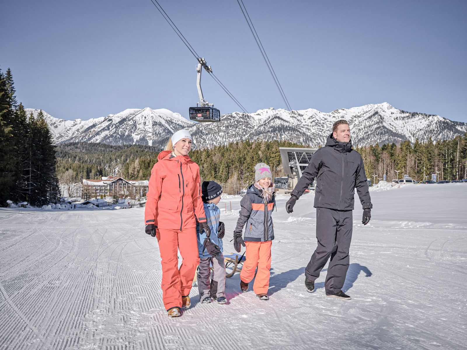 The imperial family's time image 1 - Eibsee Hotel