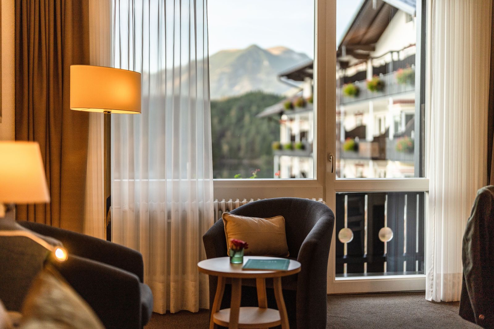 Doppelzimmer Eibsee image 2 - Eibsee Hotel