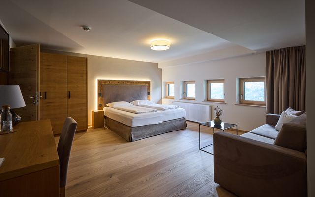 Juniorsuite Schatzkammer image 1 - Sonnhof by Vitus Winkler