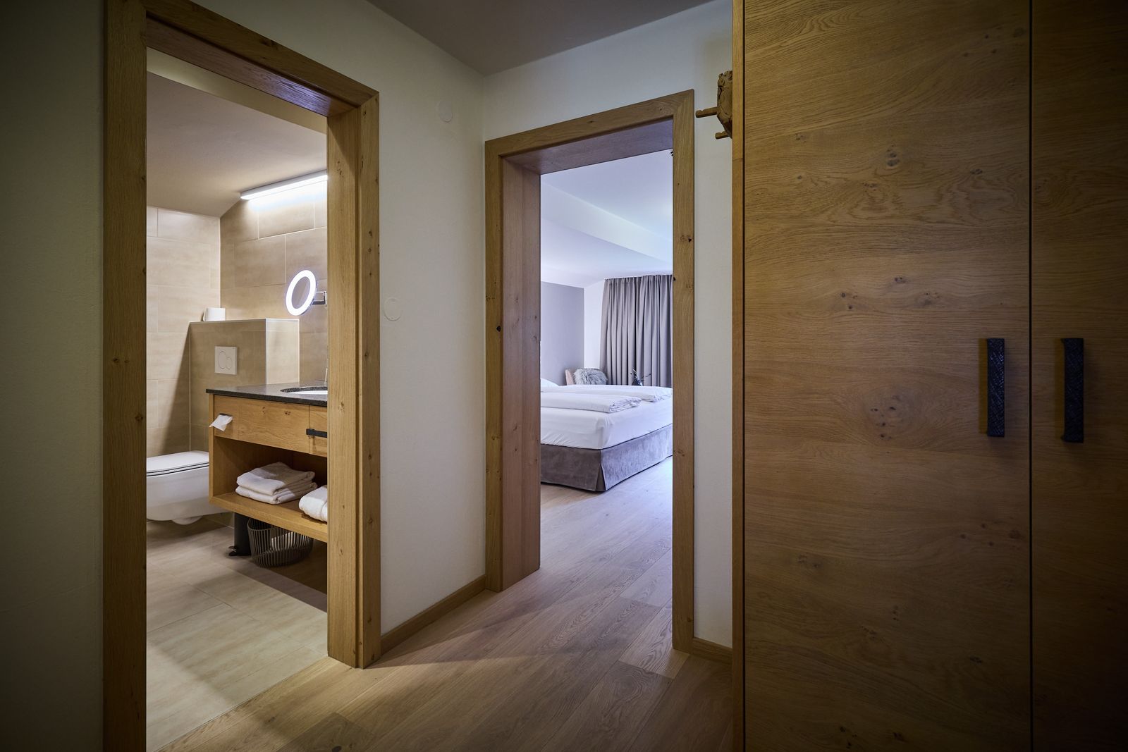 Dopplezimmer Schatzkammer Sonnhof by Vitus Winkler