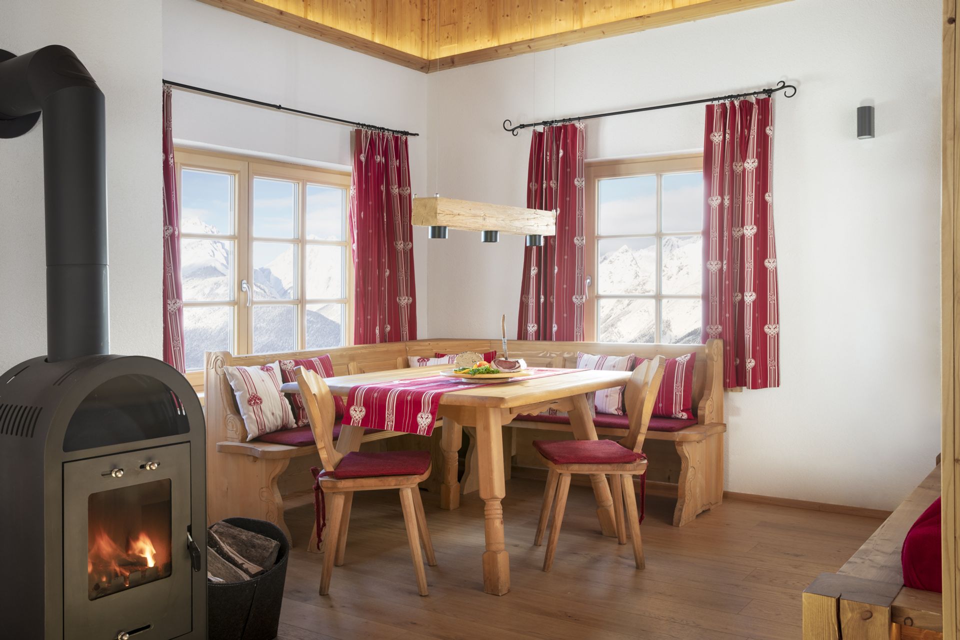 Rent The Chalet Friedenalm In Pill Cabins And Chalets In The Alps