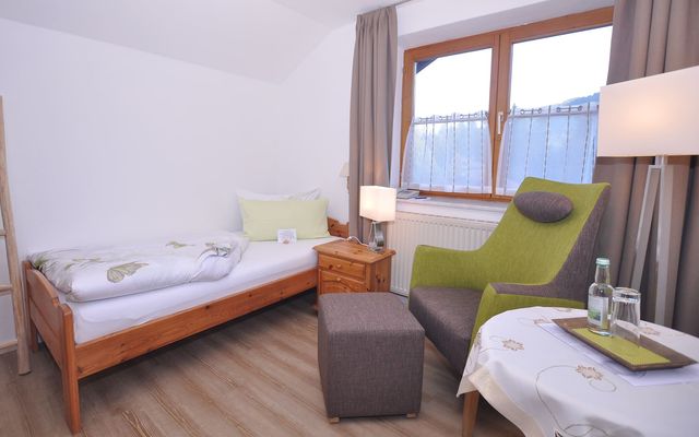 Unterkunft Zimmer/Appartement/Chalet: Einzelzimmer Alphorn
