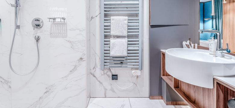 DAS AHLBECK HOTEL & SPA: Doppelzimmer Seeseite Typ 8a image #22