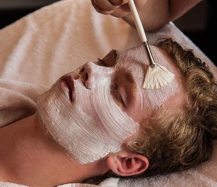 Tschüss unreine Haut! ( 13-15 Jahre) - DAS AHLBECK HOTEL & SPA