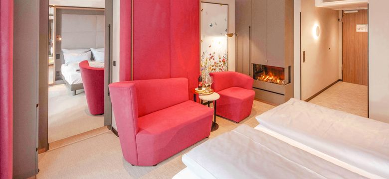 DAS AHLBECK HOTEL & SPA: Doppelzimmer seitlicher Seeblick Typ 7a image #1