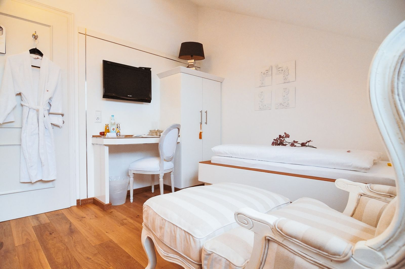 einzelzimmer klassik_yachthotel_helvetia_lindau_bodensee-001
