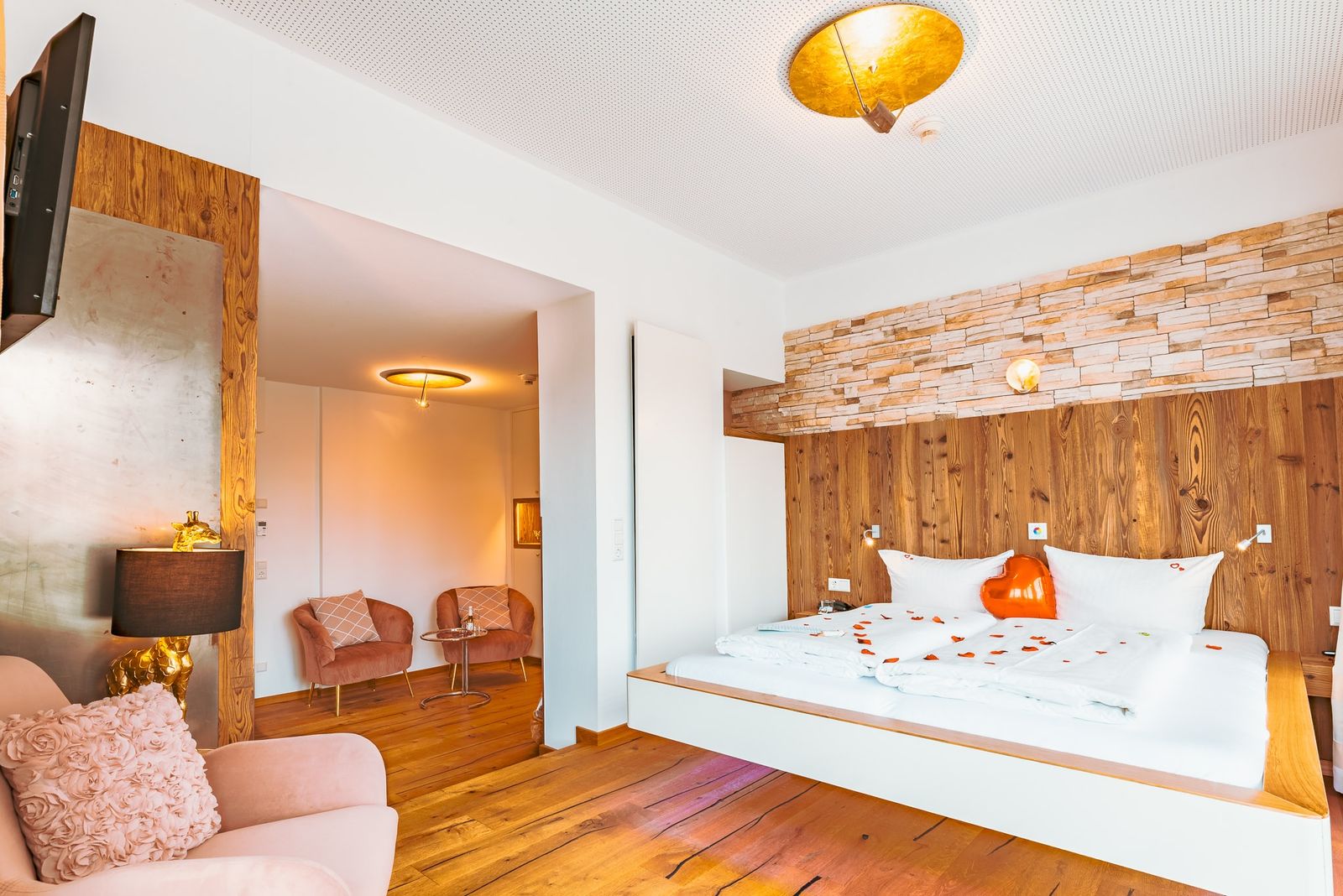 swiss_mountain_suite_yachthotel_helvetia_lindau_bodensee