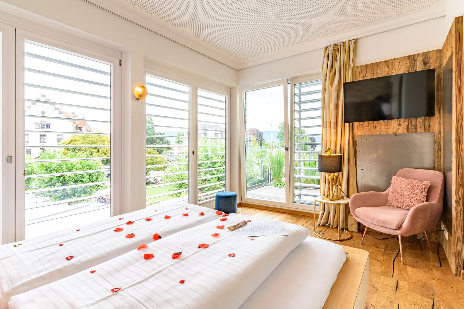 swiss_mountain_suite_lindau_bodensee_yachthotel_helvetia