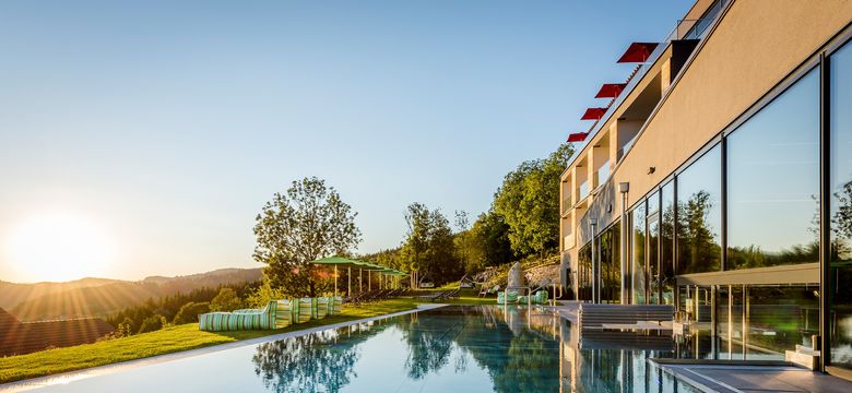 Wellness, Kuscheln & Glücksmomente Hüttenhof - Wellnesshotel  & Luxus-Bergchalets: Hüttenhof Wellness-Schnäppchen 2025