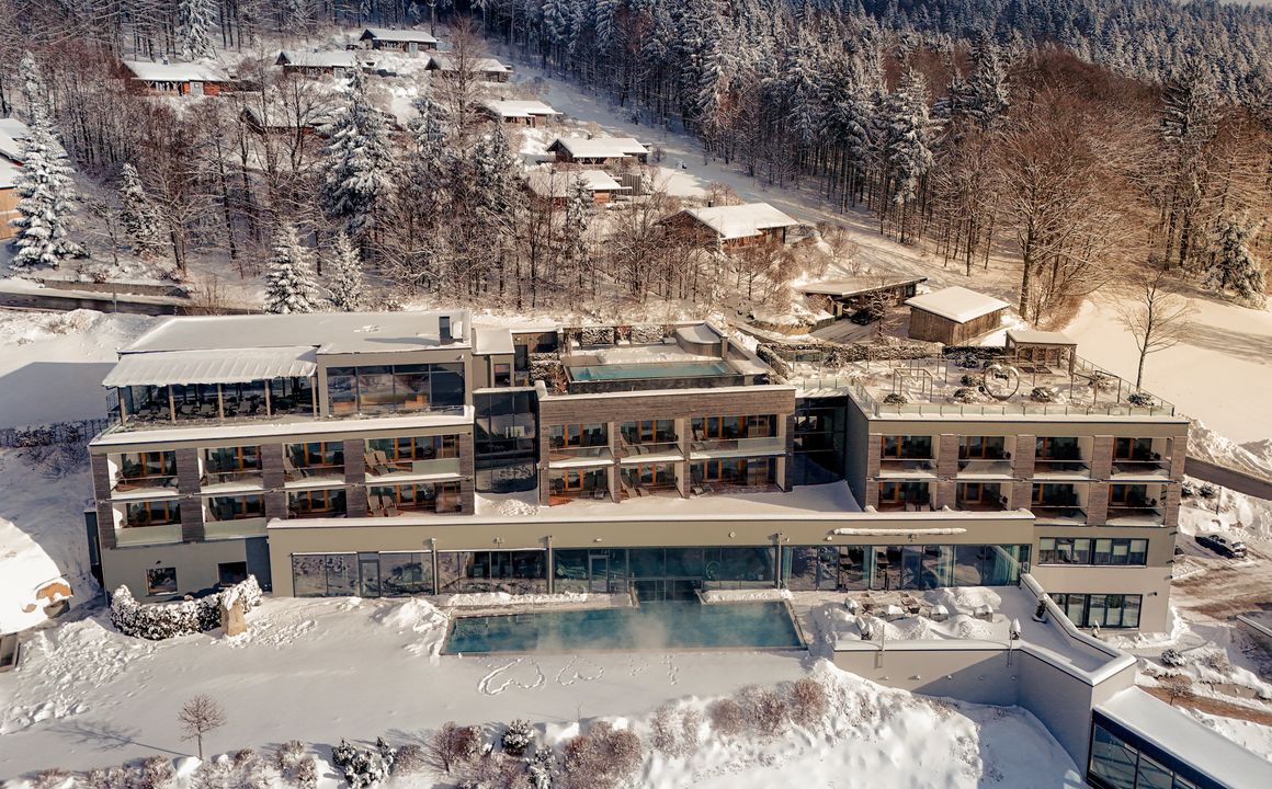 Wellness, Kuscheln & Glücksmomente-Hüttenhof - Wellnesshotel & Luxus-Bergchalets ****S in Grainet, Bayern, Deutschland - Bild #1