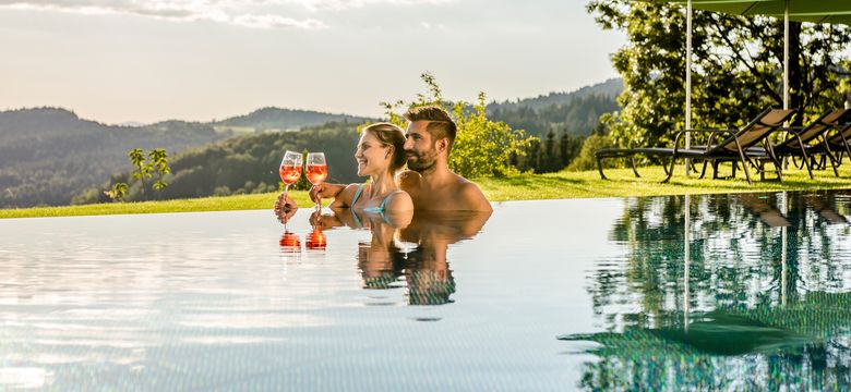 Wellness, Kuscheln & Glücksmomente Hüttenhof - Wellnesshotel  & Luxus-Bergchalets ****S: Wellness Date 2027