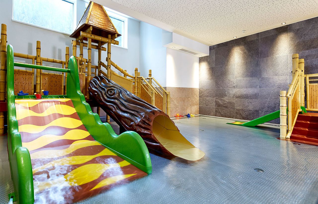 Familienhotel_Habachklause_Kinderbecken.jpg