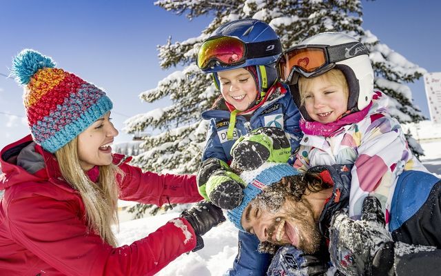 familiengaudi-im-schnee.jpg