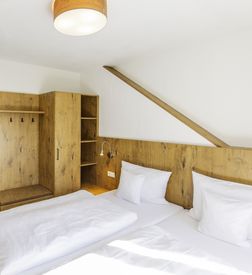 Chambre double Buche Type 4 I de 15 m² - 1 Chambre image 8 - Familotel Hochschwarzwald Hotel Engel
