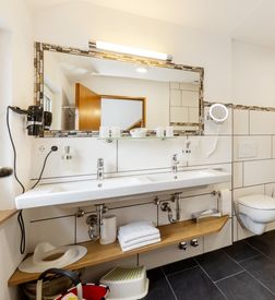 Stammhaus: Familien-Suite „Gemse“ image 4 - Familotel Hochschwarzwald Hotel Engel