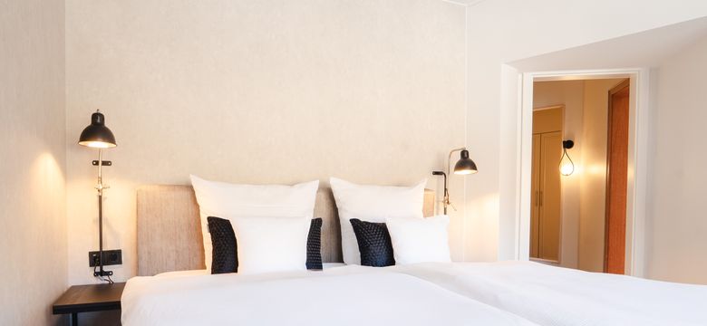 Romantischer Winkel - RoLigio® & Wellness Resort: Small lake room image #1