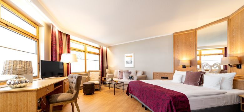 Romantischer Winkel - RoLigio® & Wellness Resort: Junior Suite "zum Park" image #1