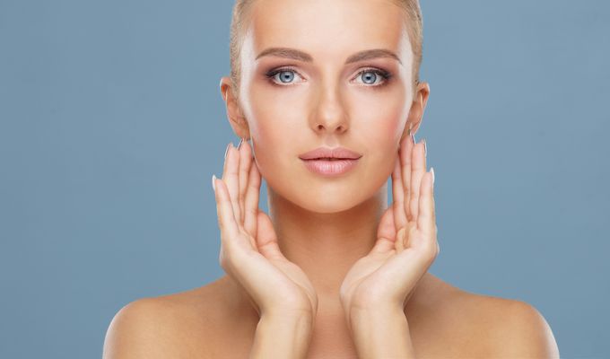 LIFTING WIMPERN ODER AUGENBRAUEN