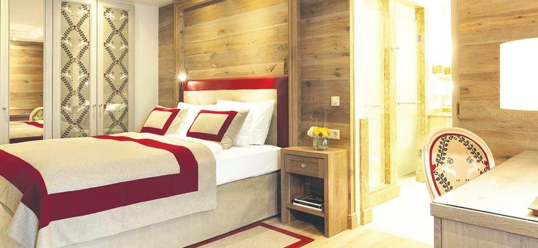 Alpin Resort Sacher: Double room Karwendel de luxe image #1