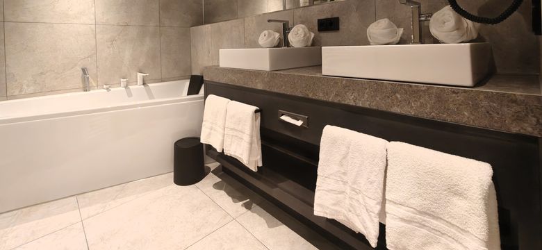 Sport- und Wellnesshotel Angerhof: Sky-Spa-Suite image #4