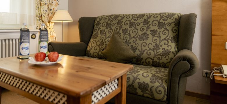 Sport- und Wellnesshotel Angerhof ****S: Doppelzimmer Landhaus Südseite image #6