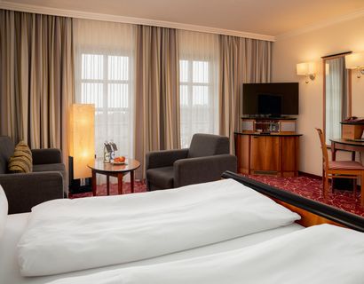 Sport- und Wellnesshotel Angerhof ****S: Doppelzimmer Klassik Hangseite