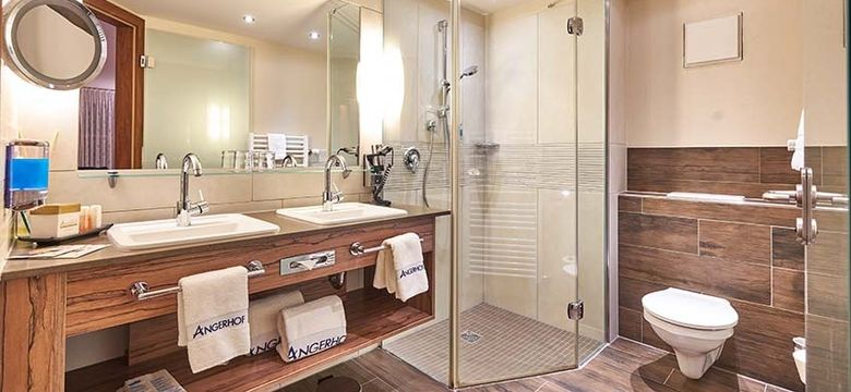 Sport- und Wellnesshotel Angerhof ****S: Doppelzimmer Klassik Südseite image #2