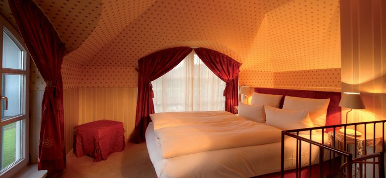 Sport- und Wellnesshotel Angerhof ****S: Turmsuite zur Südseite image #3