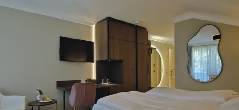 Sport- und Wellnesshotel Angerhof ****S: Doppelzimmer Pröller Hangseite image #2