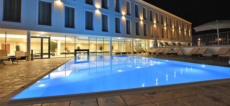 Schlosspark Mauerbach - Adults Only: The silence of the forest