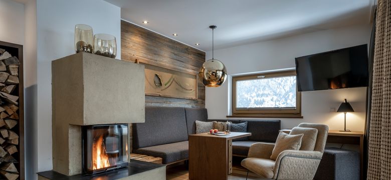 DAS.GOLDBERG: Turmsuite XL image #1