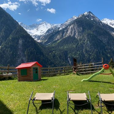 Garden, Alpenchalet Königreich Innerböden, Ginzling-Mayrhofen, Tirol, Tyrol, Austria