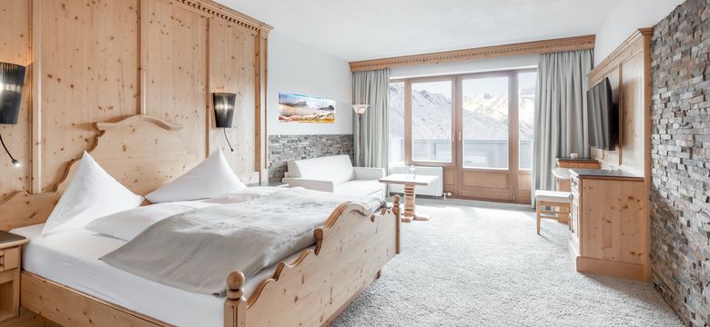 Ski & Wellnessresort Hotel Riml: Doppelzimmer Gurglblick image #3