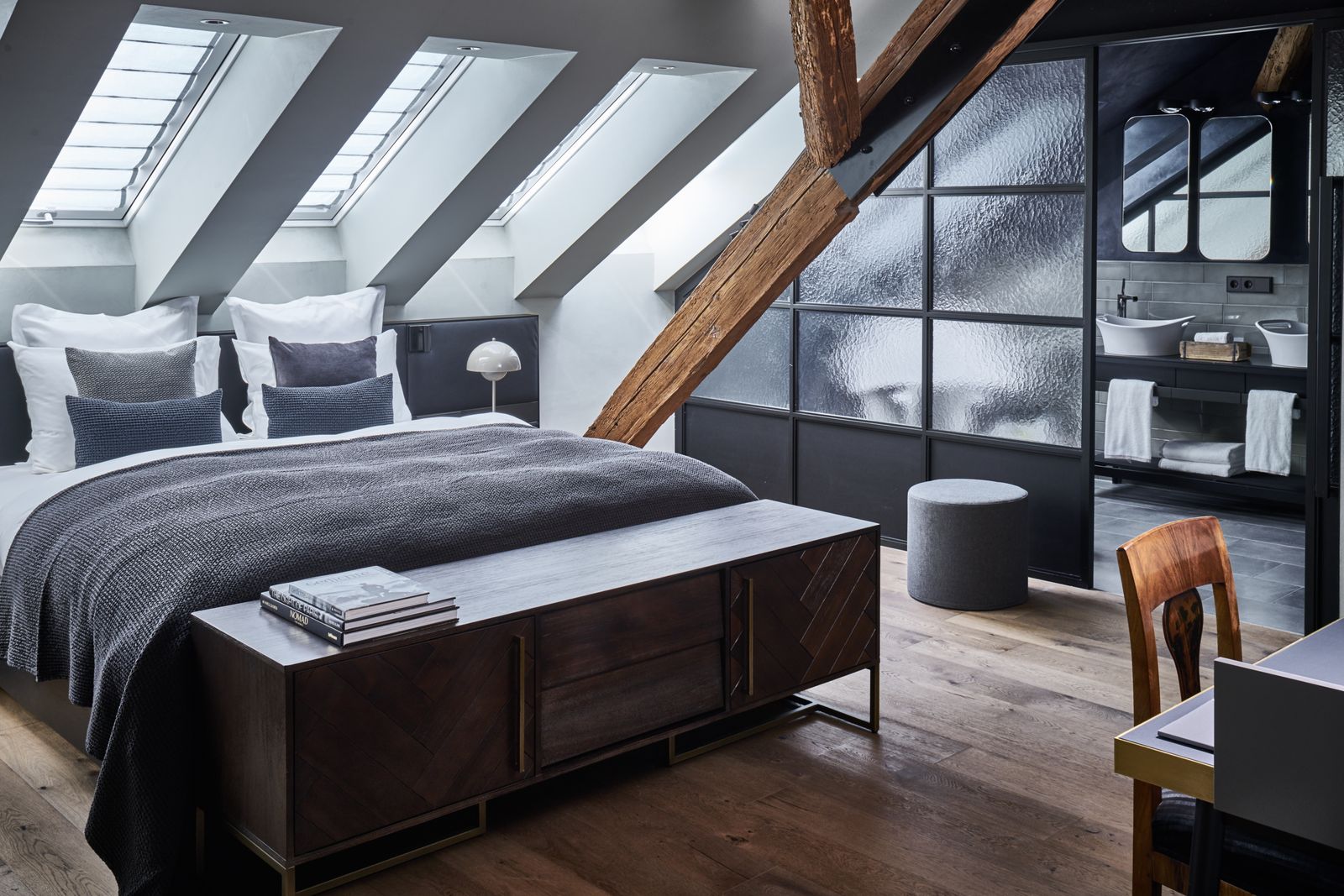 Executive Room image 2 - LIBERTY