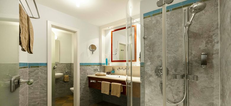 Bad der Juniorsuite Südseeperle in NeptunsReich