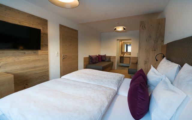 suites zimmer -9172-4.jpg