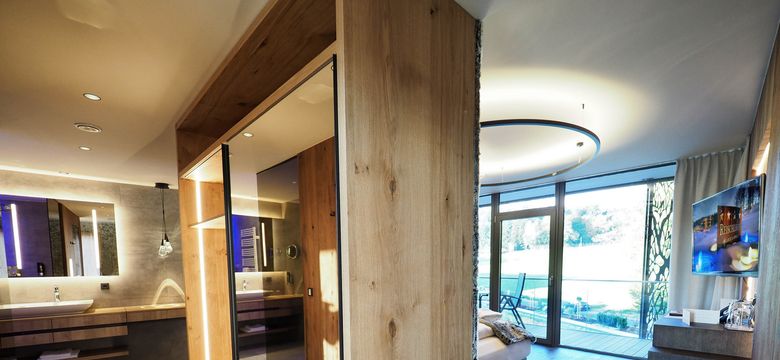 Nicht daheim und doch zuhaus Wellness & Naturresort Reischlhof: Zimmertyp T - Alpin Lodge image #4