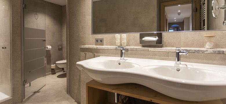 Berghotel Schlossanger Alp: 20ER Suite image #4