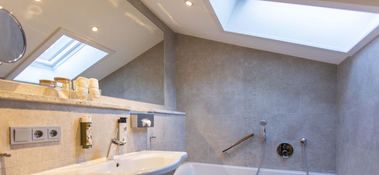 Berghotel Schlossanger Alp: BURGBLICK Suite 30 image #6
