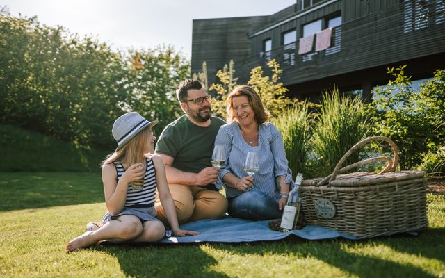 Familotel Ostsee Hotel Strandkind : Familienzeit. Geschenk: 7=6
