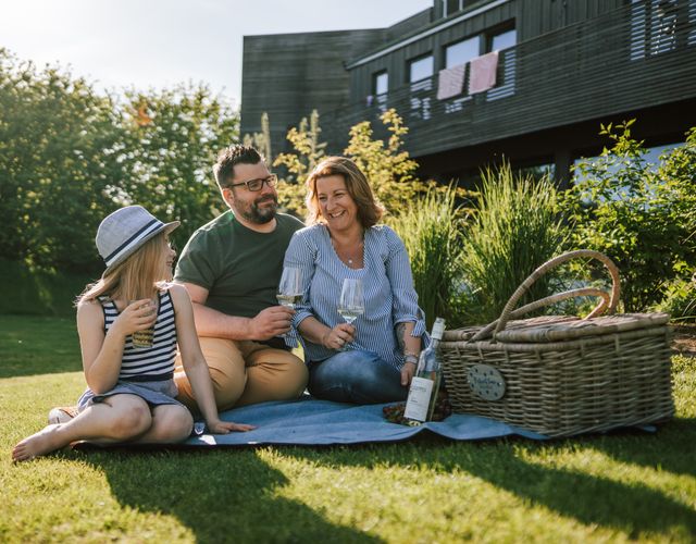 Angebot: Familienzeit. Geschenk: 7=6 - Hotel Strandkind 